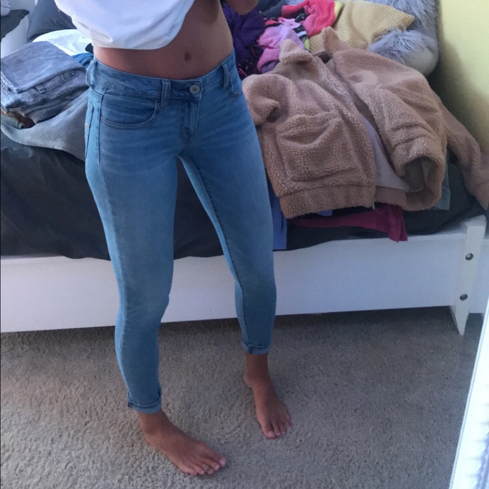 AE light wash jeans !